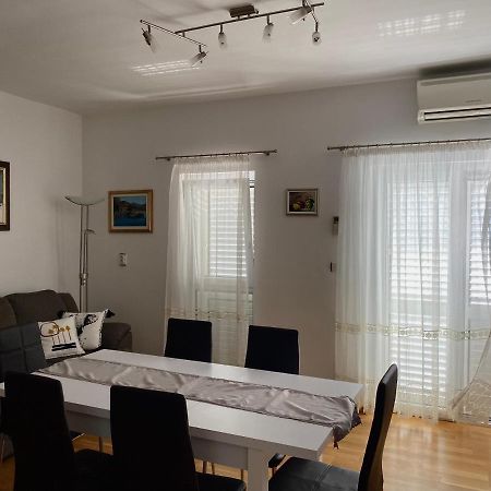 트로기르 Apartman Nives 아파트 외부 사진