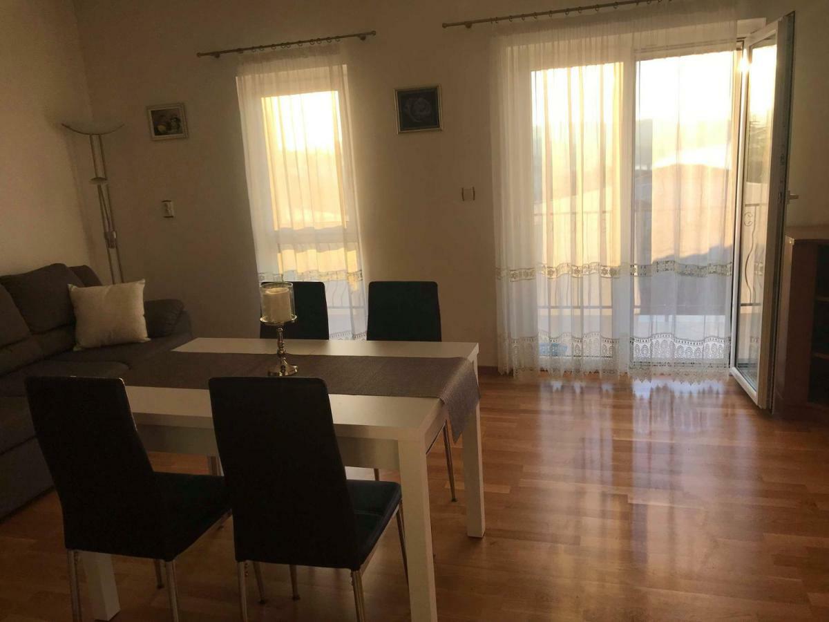 트로기르 Apartman Nives 아파트 외부 사진